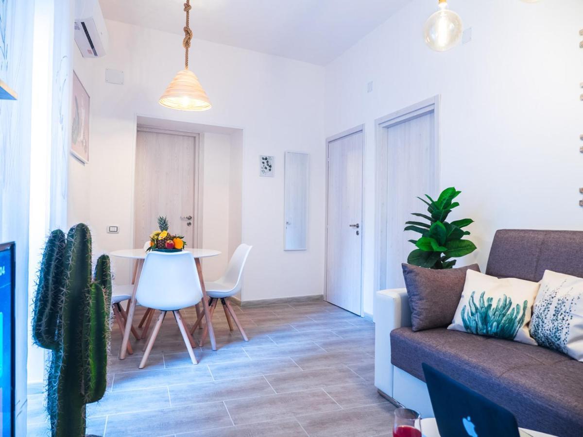 Chiaia Premium Flat, Naples Center, Near Seaside Apartman Kültér fotó