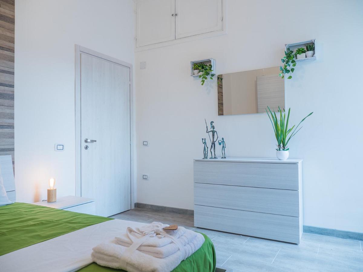Chiaia Premium Flat, Naples Center, Near Seaside Apartman Kültér fotó